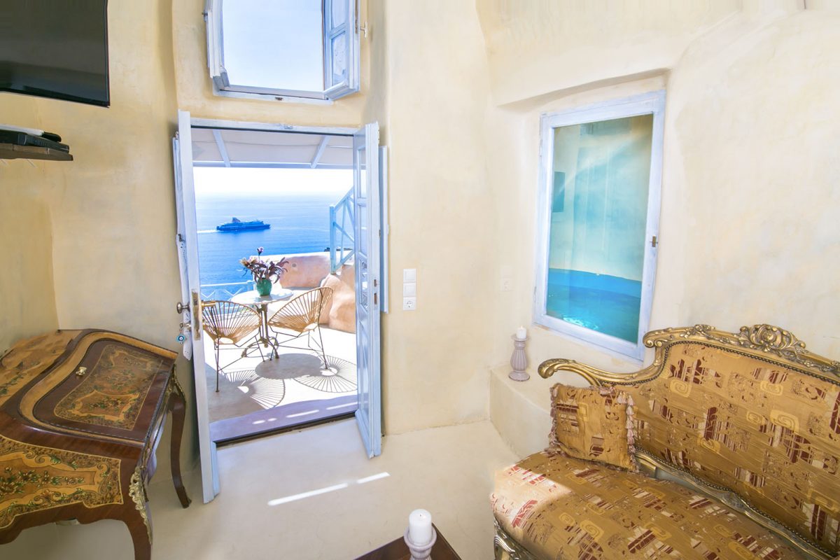 accommodation in oia | Kastro Oia Houses