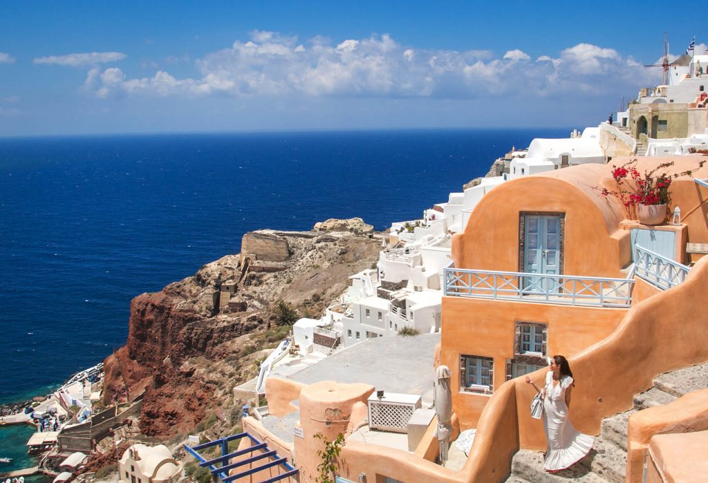 things to do in santorini | Kastro Oia Houses
